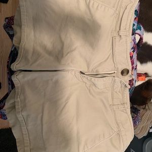 American Eagle Shorts size 6